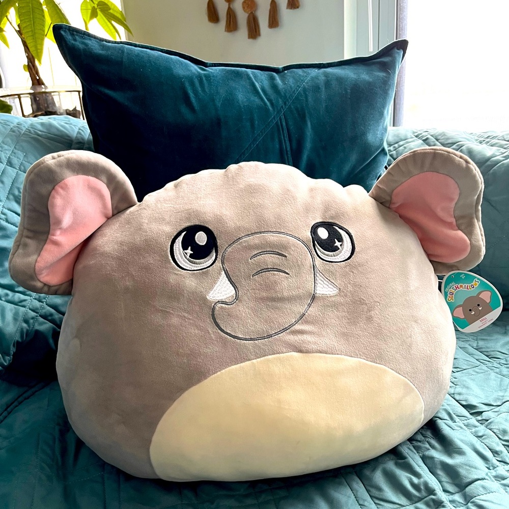 Mila 12” NWT Squishmallow